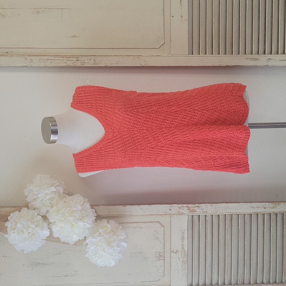 Mareld knit coral sleeveless sweater women's size large